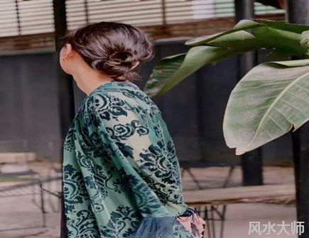 穿别人的衣服会不会影响财运