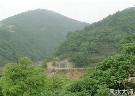 怎么判断祖坟风水有问题