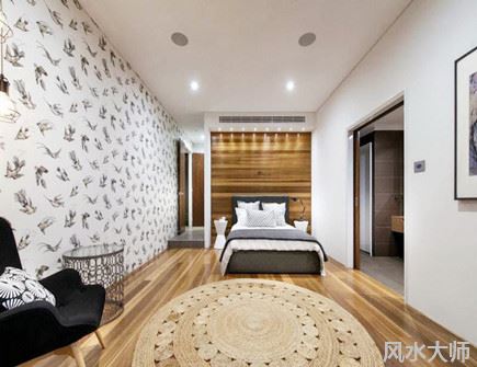 卧室睡床的朝向与忌讳