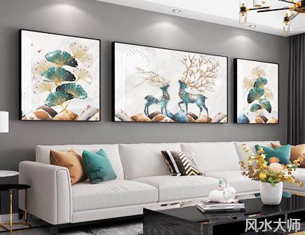 客厅西墙挂什么风水最好