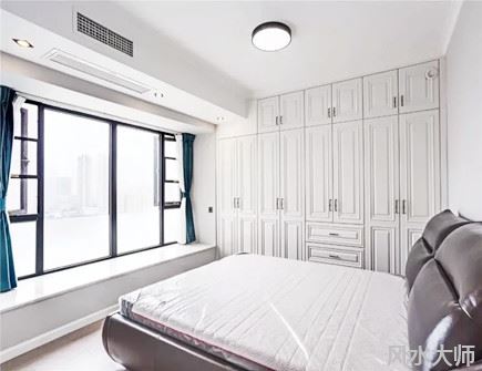 床尾对着窗户好不好