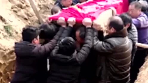 突然梦见去世多年的爷爷