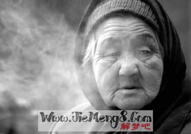 梦见和去世老人说话预示什么