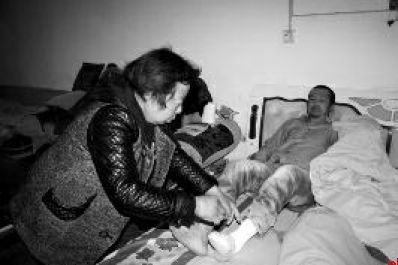 梦见已故的爷爷再次去世