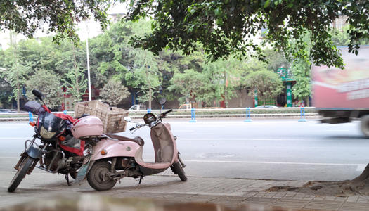 梦见车为什么不见了