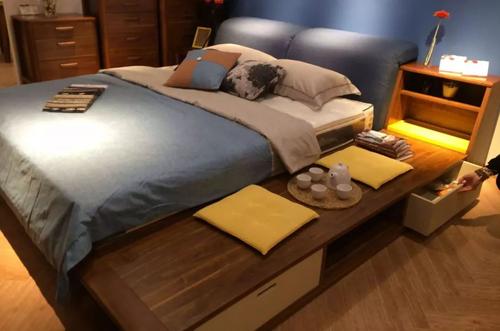 安床头朝什么方向最好