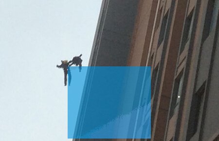 梦见有人不小心掉下楼