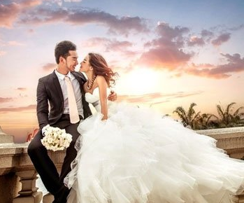 梦见有人晚上结婚