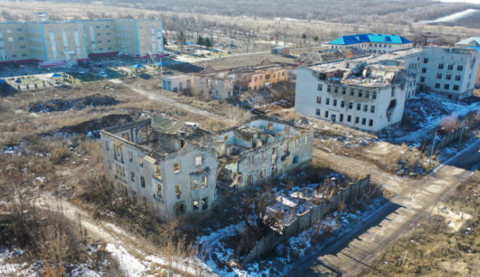 乌克兰内政部长车队在顿巴斯遇袭